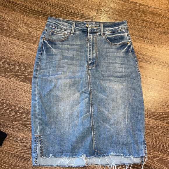 Black Label Dresses & Skirts - Women’s Blue Denim Pencil Skirt - Classic Washed Denim